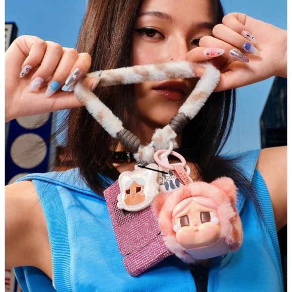 [NEW] POP MART CRYBABY Wild but Cutie Vinyl Plush Pendant Blind Box - Picture 9 of 10